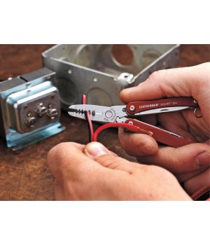 Leatherman Squirt ES4 Red